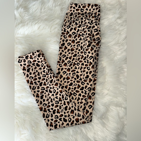 Ryderwear Adapt High Waist Scrunch Legging - Picture 3 of 6